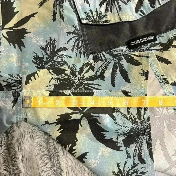 🖤💙 Quicksilver Highline Swim Shorts - Picture 8 of 9